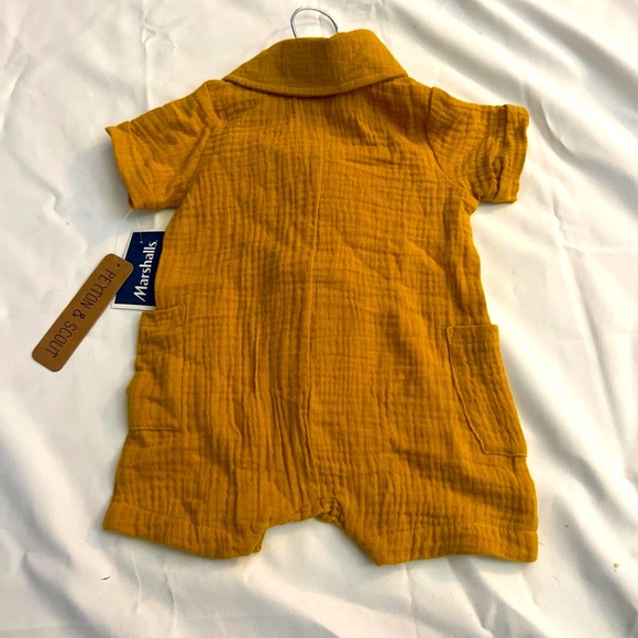 Peyton & Scout Baby 2-Piece Romper & Hat Set - Picture 4 of 4